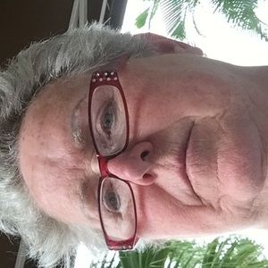 Meet your Posher, Suzanne